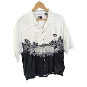 Chilliwear University of Iowa Hawkeyes Short Sleeve Button Up Shirt Mens Large